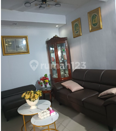 Rumah 2 Lantai di Menteng – Pegangsaan