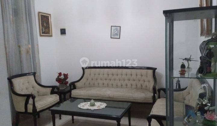 Rumah Tinggal, Hadap Utara,terawat, Posisi di Pojok, Harga Menarik, Antapani Bandung  2