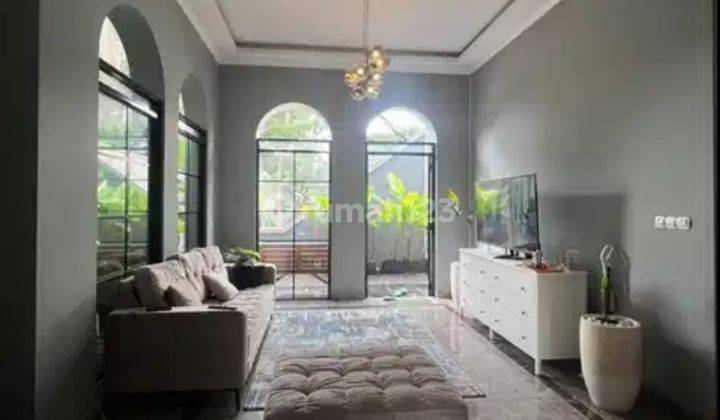 Rumah Terenovasi Dan Dibawah Ada Cafe Di Pusat Keramaian Dan Perkuliahan 1