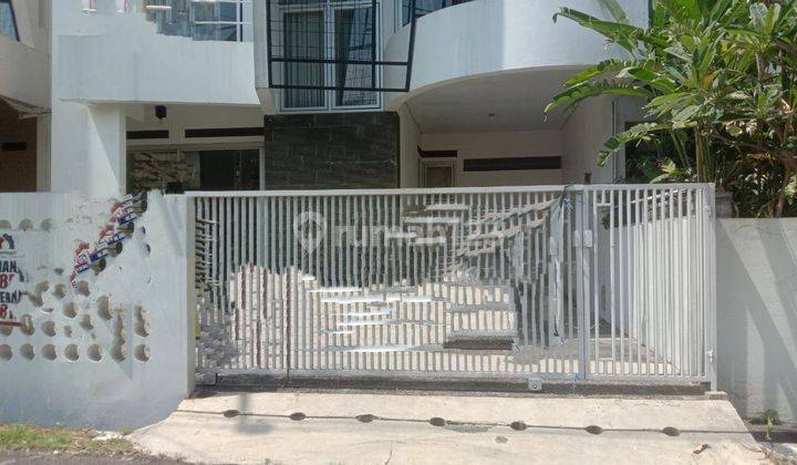 Rumah 2 Lantai Di Komplek Cigadung Selatan Bandung 1