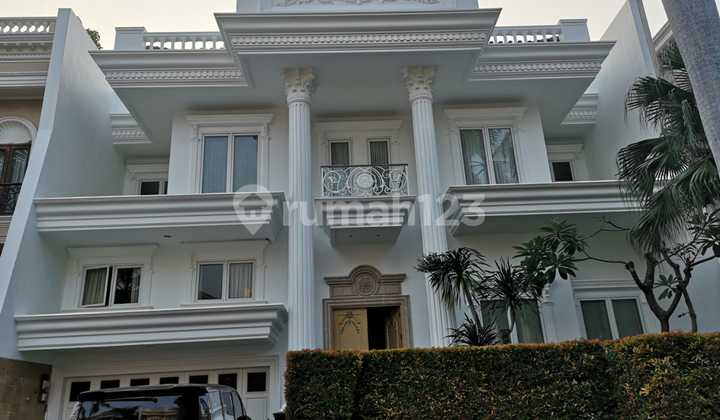 Dijual Rumah Medit Resort Pik , Lt 525m Lb + 900m, Posisi Badan, Jogging Track, Barat, Shm