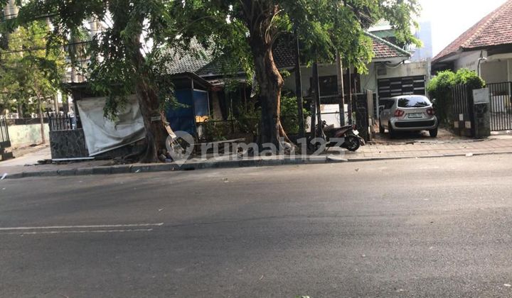 Dijual Rumah Tua Hitung Tanah . Prime Area .lokasi Strategis Dekat Dengan Sudirman