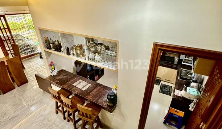 DiJual Rumah 2½ Lantai Luas dengan KT 6+1 KM 5+1 Siap Huni dan Lokasi Bintaro Jaya Sektor 9 2