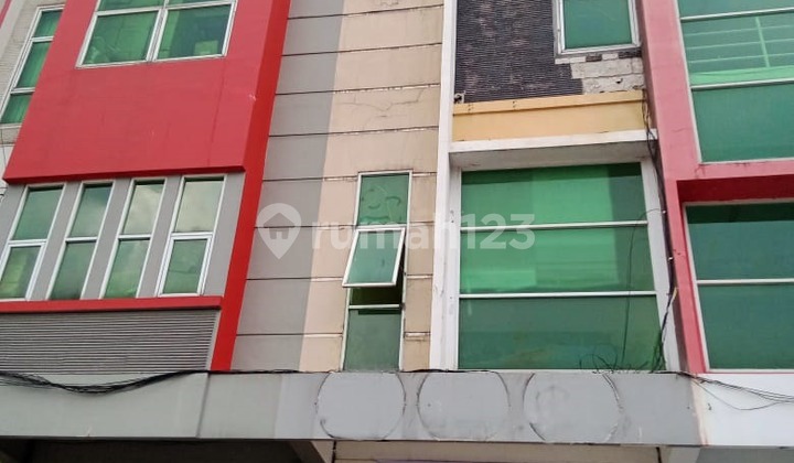 4-Story Ready-to-Occupy Shop House on Jl Raya Pasar Minggu, South Jakarta