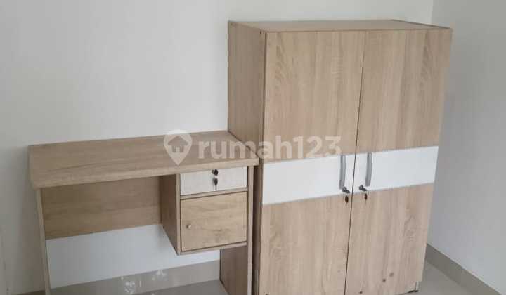 Rumah Siap Huni dengan Hunian Nyaman dan Asri di Graha Raya 2