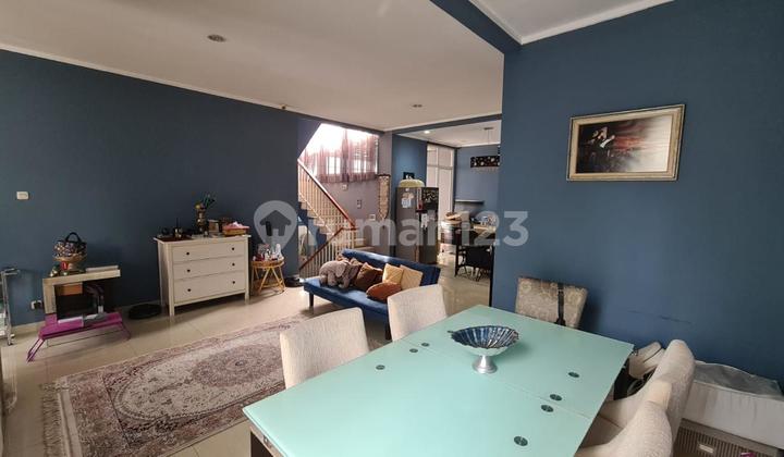 2-Story Semi-Furnished House Ready to Occupy with Comfortable and Green Living @Bintaro Sector 7 2