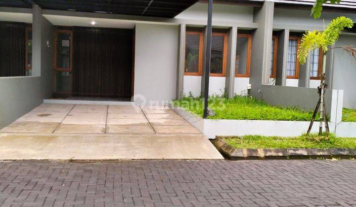 Rumah baru siap huni di Komplek kiwari residence margahayu 2