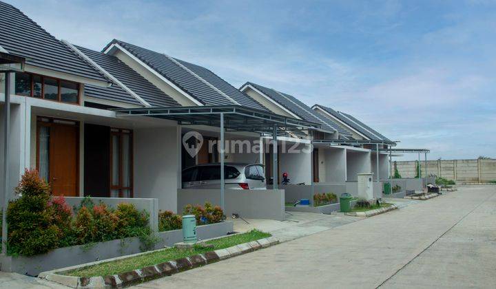 Dijual rumah baru dan murah di Komplek bumi siliwangi 1