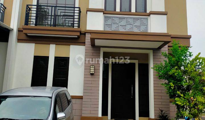 Rumah Hoek Minimalis 2 Lantai Di Bsd Nusaloka  1