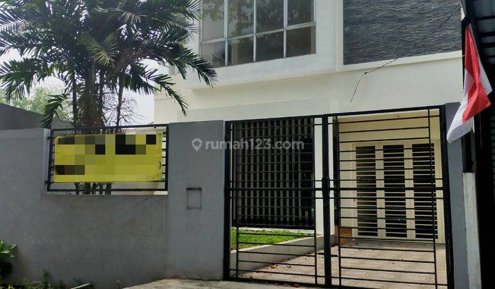 Rumah minimalis 2 lantai lokasi strategis di Melati Mas  1