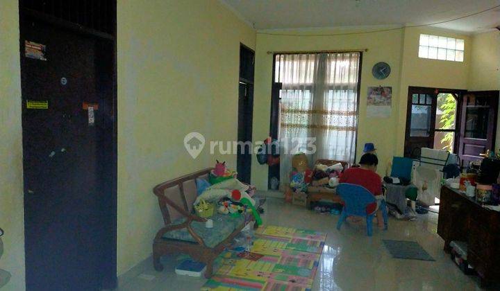 Rumah tanah besar hitung tanah saja di Melati Mas 2