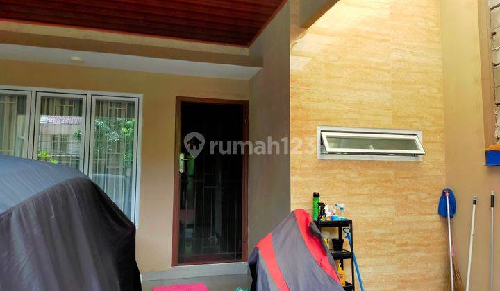 Rumah siap huni minimalis 2 lantai di Melati Mas 1