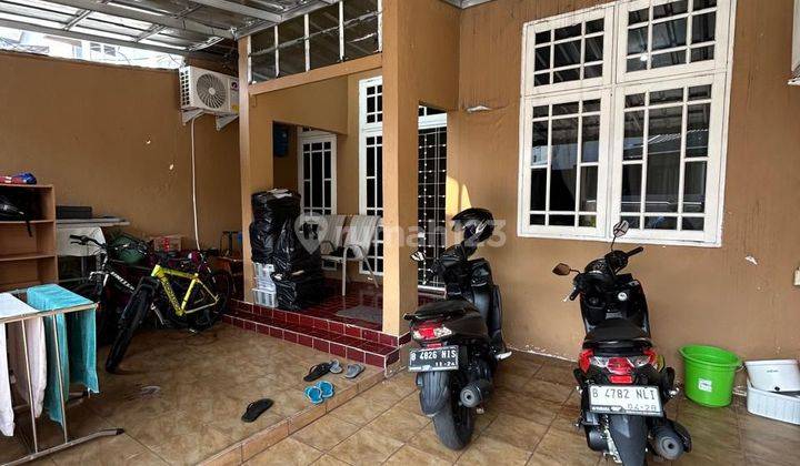 Rumah siap huni 1 1/2 lantai di Melati Mas 1