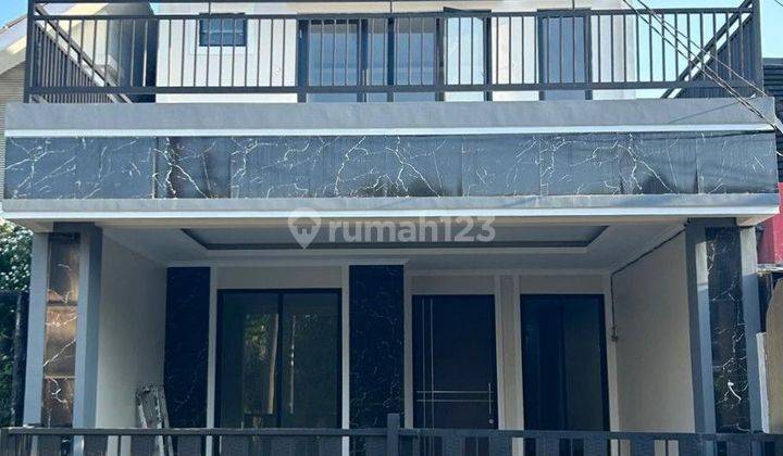 Rumah baru minimalis modern 2 lantai di Melati Mas 1