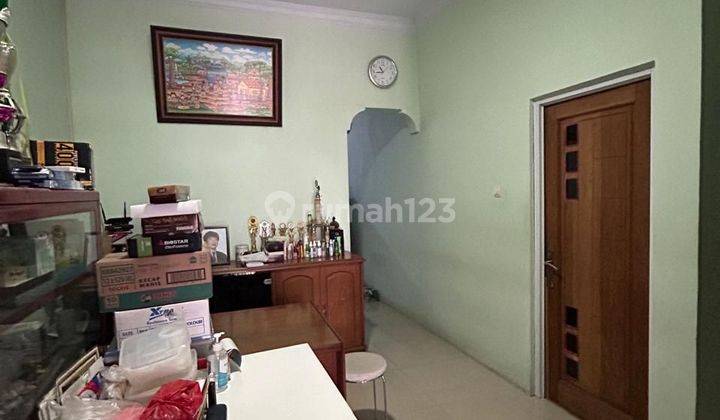 Rumah siap huni 2 lantai sudah renovasi di Melati Mas 2