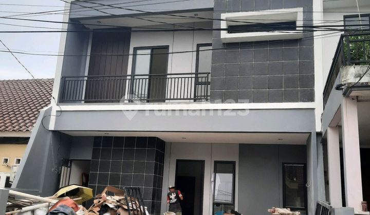 Melati Mas B S D- Rumah 3 Lantai Dengan Attic Room