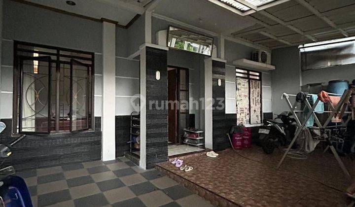 Rumah Siap Huni 2 Lantai Jalan 2 Jalur Di Melati Mas 1