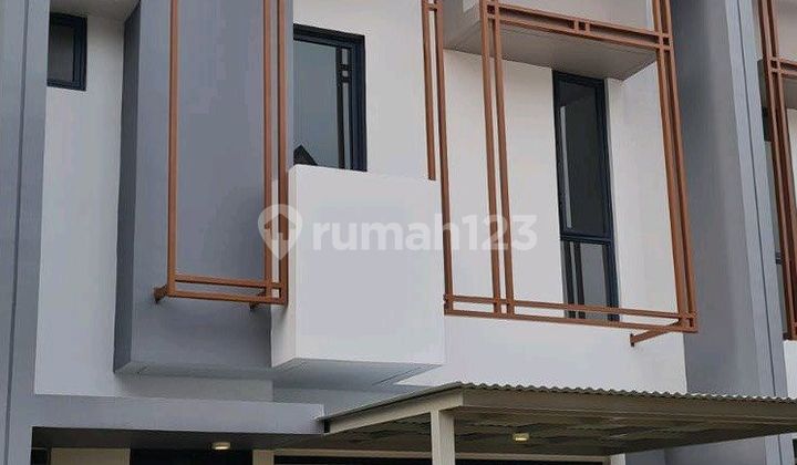 B S D Yuthica- Rumah 2 Lantai Siap Huni B S D Yuthica- Rumah 2 Lantai Siap Huni