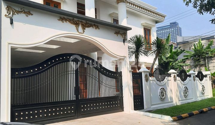 B S D Puspitaloka- Rumah Mewah 2 Lantai Dengan Kolam Renang