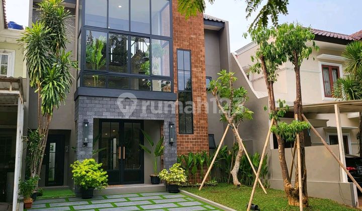 B S D Versailles- Rumah 2 Lantai + Roof Top Siap Huni
