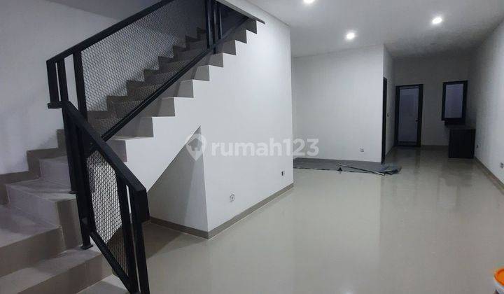 Rumah Baru Industrial Style 2 Lantai Di Melati Mas 2