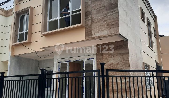 Gading Serpong Sektor 7- Rumah Baru 2 Lantai Hoek Minimalis Gading Serpong Sektor 7- Rumah Baru 2 Lantai Hoek Minimalis