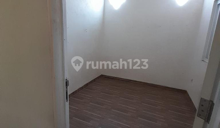 D I S E W A Rumah  di Kavling DKI Meruya Utara 5