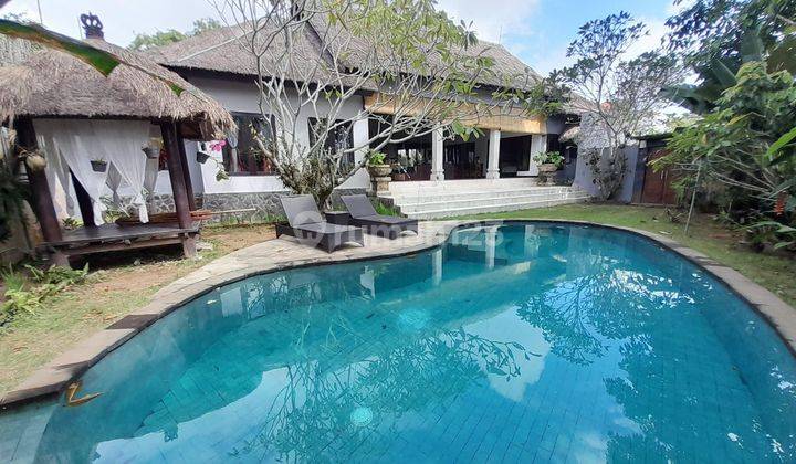 Beautiful Villa For Rent Furnished & Pool In Ungasan 1