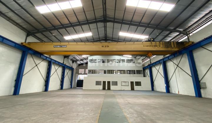 Disewakan Gudang Include Crane Area Delta Silicon Lippo Cikarang