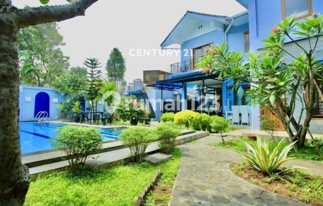 Dijual Rumah Mewah, Siap Huni, dengan Kolam Renang di Bintaro, Tangerang Selatan 2