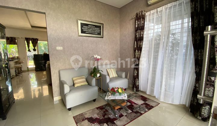 For Rent: House with Spacious Backyard in Kebayoran Heights Cluster, Bintaro Jaya Sector 7 For Rent: House with Spacious Backyard in Kebayoran Heights Cluster, Bintaro Jaya Sector 7