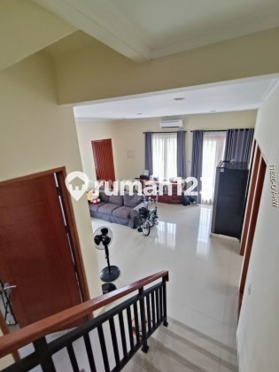 Rumah 2 Lantai Siap Huni Lokasi Strategis di Parigi Bintaro 2
