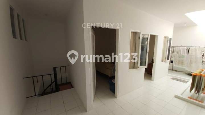 Dijual atau Disewakan Rumah 2 Lantai di Bintaro Jaya Sektor 9 2