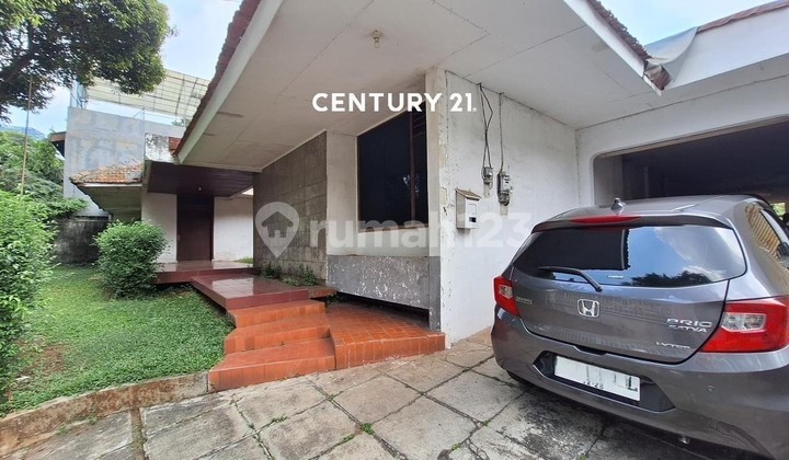 For Quick Sale Spacious Land Area House In South Jakarta 2
