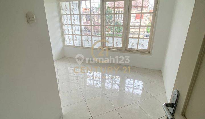 Disewakan Rumah 2 Lantai Strategis Dekat Pasar Dan St. Pdk Ranji 6