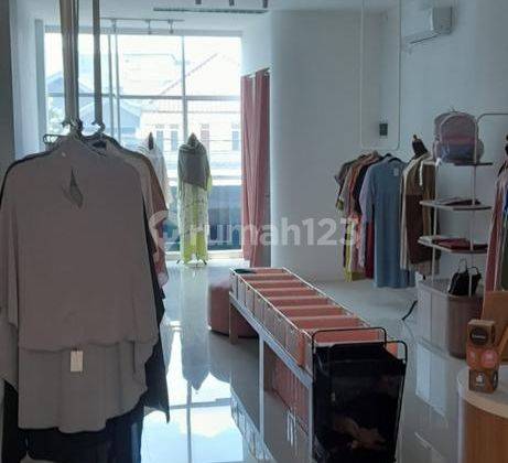 Ruko Tiga Lantai di Bintaro Utama Sektor 3 Dekat Bintaro Plaza 3