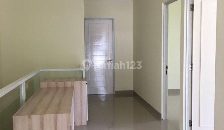 Disewakan Rumah Hook Semi Furnished Dekat Akses Tol Dan Stasiun Kereta 12