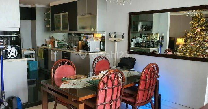 Dijual Rumah Minimalis Semi Furnished Ada Kolam Renang di Bintaro 2