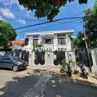 Rumah Mewah Dua Lantai di Radio Dalam Jakarta Selatan 2