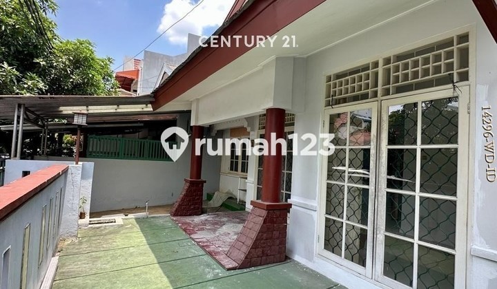 For Sale: 1-Story House in Sector 9 Bintaro Jaya