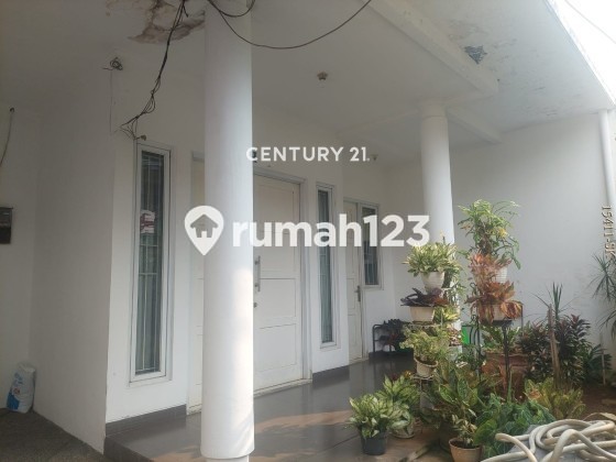 For Sale 2-Story House Ready to Occupied in Sector 3 Bintaro Jaya 2