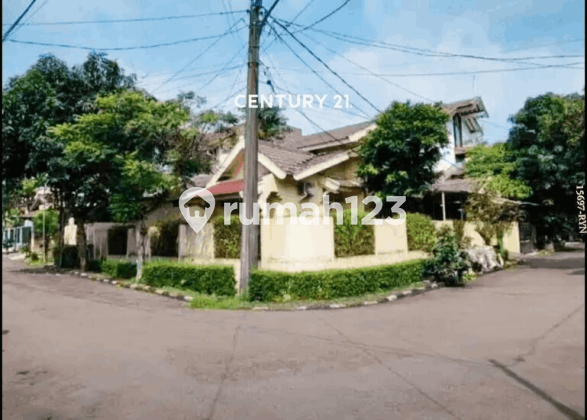 Dijual Rumah Posisi Hook Lokasi Strategis di Bintaro Sektor 3