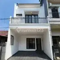 Rumah Brand New American Clasic Cluster Cornelia Graha Raya 1