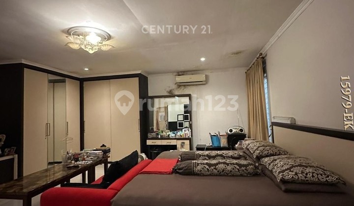 Dijual Rumah di Mertilang Bintaro Jaya Sektor 9