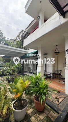 Dijual Rumah Luas di Bintaro Sektor 1 Jakarta Selatan