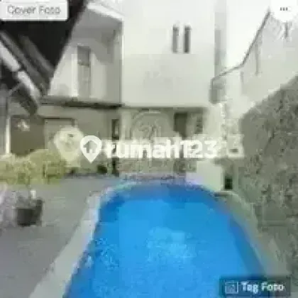Rumah Cantik Siap Huni Dilengkapi dengan Swimming Pool di Sek 9 Rumah Cantik Siap Huni Dilengkapi dengan Swimming Pool di Sek 9