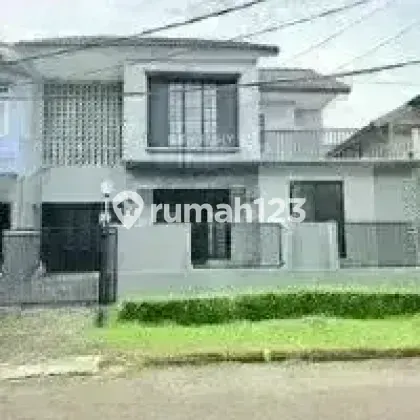 Dijual Rumah Siap Huni Sudah Renovasi Cocok untuk Rumah Tinggal