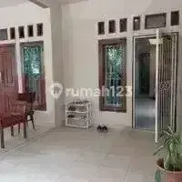 Rumah Siap Huni, 2 Lantai di Bumi Bintaro Permai Jual Cepat 1