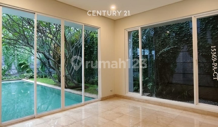 For Sale Luxury Open Space Concept House in Cipete 2