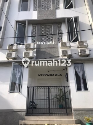 For Sale Minimalist Design Boarding House in Sector 5 Bintaro Jaya, Can Be Used as Passive Income 1